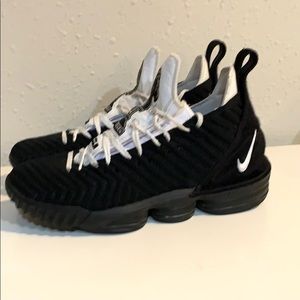 Lebron 16 4 Horsemen edition